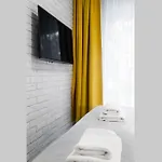 Househost Apartment: Miodowa 42/8a Street Apartamento Cracovia