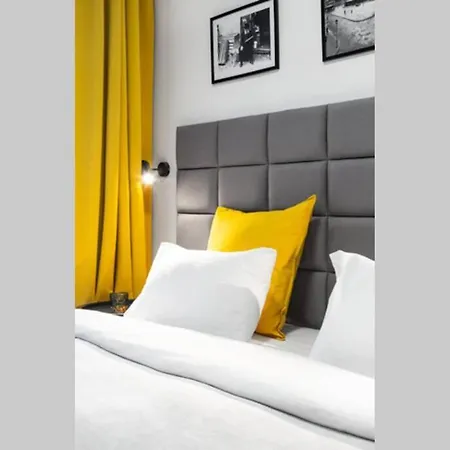 Househost Apartment: Miodowa 42/8a Street 아파트 크라쿠프